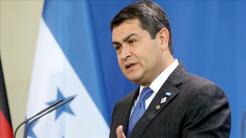 Presidente de Honduras resucita conflicto ante presión electoral