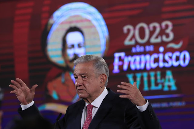 AMLO propone modificar artículo sobre expulsión de extranjeros