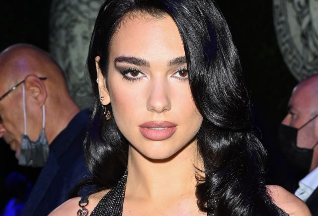 Dua Lipa confirma su participación en la nueva película “Barbie”; también cantará