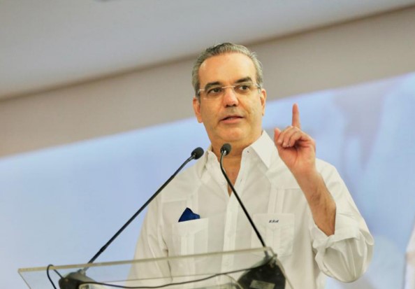 Luis Abinader propone 3 obras para mejorar la movilidad en RD ABI Bonito, diseño gráfico colorido y atractivo.