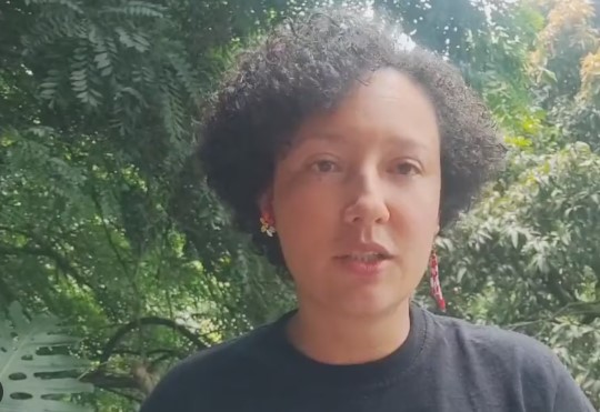 Isabel Zuleta compara su desempeño con el de los futbolistas Isabel Zuleta, retrato profesional.