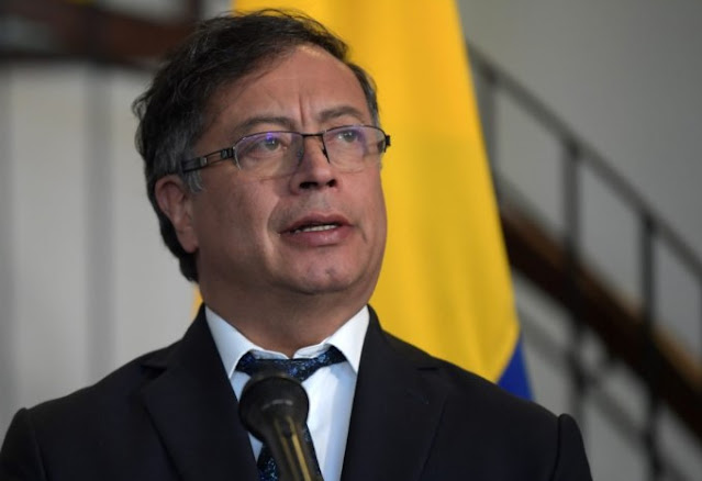 Gustavo Petro ha sufrido una nueva derrota en el Congreso de Colombia Gustavo Petro en una conferencia.