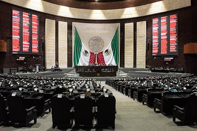 36 legisladores van por diferentes gubernaturas en el 2024 Imagen del congreso en México.