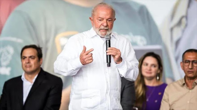 Lula Da Silva trae de vuelta su plan contra el hambre de su gobierno anterior Retrato de Lula, político brasileño.