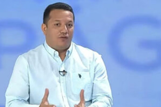 Luis Alberto Pinto Vargas, alcalde opositor, se alinea con Maduro Imagen de un paisaje natural sereno.