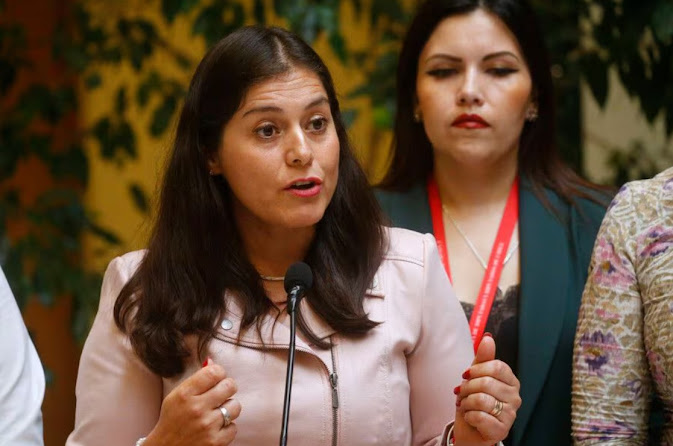 En Chile, Diputada Karen Medina propone control parlamentario sobre viajes del Presidente Boric Captura de pantalla del sitio web sufragio.org