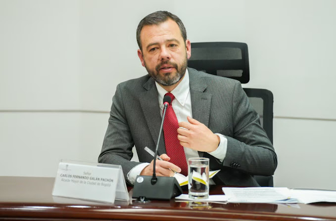 Galán y Petro proponen crear comunidad energética en Bogotá Captura de pantalla de un sitio web.