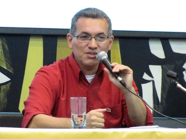 Sindicatos brasileños en pie de guerra por reforma de Educación Secundaria, Heleno Araújo, presidente de la CNTE Retrato de Heleno Araújo.