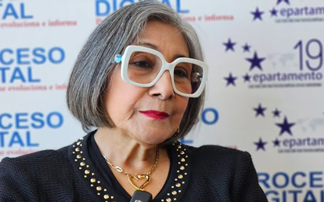 Diputada Espinoza desafía al canciller Reina a mostrar documentos del convenio de la CICIH en Honduras Maribel Espinoza en un evento público.