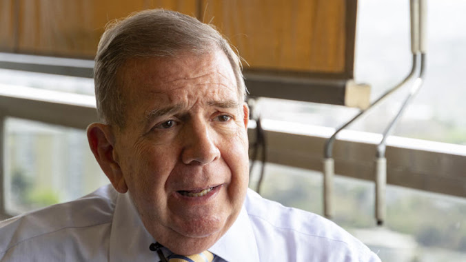 Edmundo González urge a Maduro a acelerar la transición pacífica en Venezuela Imagen de un paisaje natural.