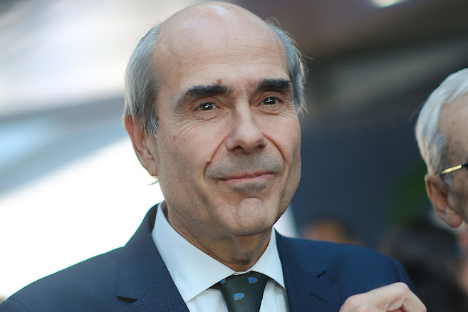 Pablo Abdala refuerza estrategia del Ministerio del Interior para intervenir en barrios conflictivos de Uruguay Imagen de un evento político en 2024.