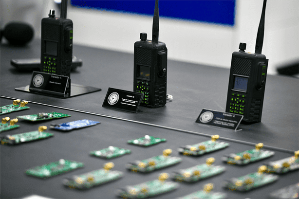 Semar lanza producción de radios con tecnología mexicana: Meta de 3,000 unidades anuales Independencia tecnológica en la SEMAR.