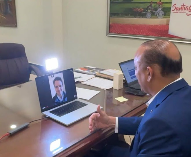 Alcaldes de Santiago y Curitiba establecen alianza para el desarrollo de ciudades inteligentes Imagen de un mensaje de WhatsApp.