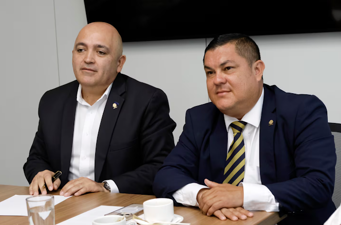 Costa Rica: Dos diputados del PUSC bloquean rebaja de impuesto sobre la renta para independientes Captura de pantalla del sitio web Sufragio.