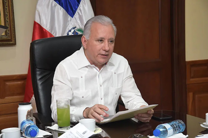 Senadores advierten sobre el estancamiento de República Dominicana sin reforma fiscal Imagen de un paisaje natural en México.
