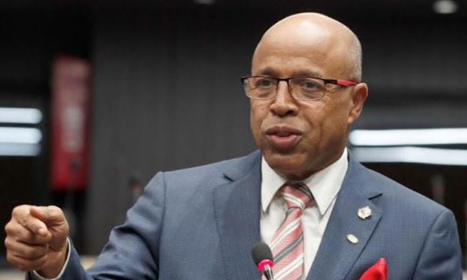 Pacheco insta al Congreso a fortalecer la fiscalización de préstamos y funcionarios Retrato de Alfredo Pacheco.