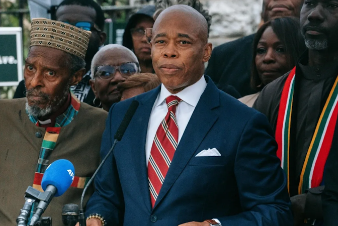 Nueva York en crisis: Alcalde Eric Adams pide a los ciudadanos que ahorren agua Captura de pantalla del sitio web Sufragio.