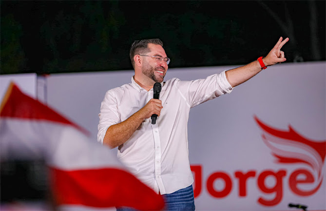 Jorge Cálix y Maribel Espinoza se consolidan como los movimientos más organizados del PL tras presentar sus planillas completas Retrato de Jorge Calix.