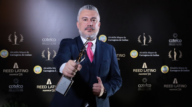 Premian a Augusto Hernández en los Reed Latino por su campaña de comunicación gubernamental Imagen de WhatsApp con fecha y hora.