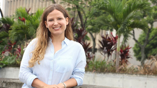 Diana Rojas invita a la ciudadanía a votar “Sí” para la creación del Área Metropolitana en el suroccidente de Colombia Retrato de Diana Rojas sonriendo.