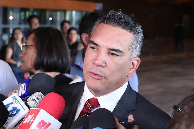 Alejandro Moreno denuncia persecución política ante solicitud de desafuero Destacados del evento de septiembre 2023.