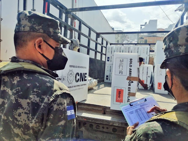 Fuerzas armadas de Honduras asumen custodia del proceso electoral majo mando del CNE Foto de las Fuerzas Armadas en acción.