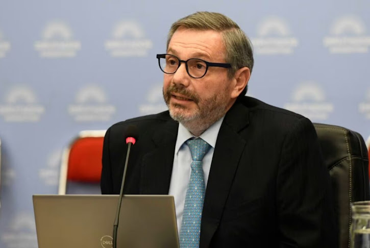 Milei destituye al titular de la ANSES tras polémica por reforma jubilatoria Retrato de Mariano de los Héroes.