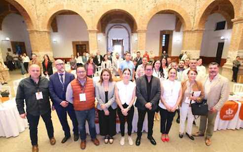 Lagos de Moreno es sede del Segundo Foro de Desarrollo Económico Vista escénica de lagos en paisaje natural.