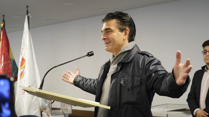 Bolivia: Imputan al exalcalde Rodrigo Paz por sobrecostos y demoras en el puente 4 de Julio Retrato de Rodrigo Paz.