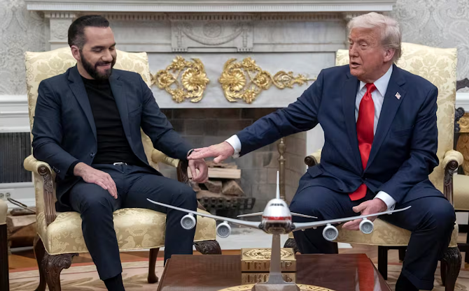 Trump y Bukele rechazan la repatriación de migrante enviado por error a la cárcel de El Salvador Captura de pantalla del sitio web Sufragio.