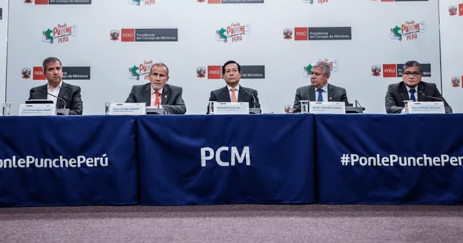 Perú: Gobierno aprueba uso obligatorio de franja educativa en medios para difundir mensajes institucionales Imagen de un paisaje natural sereno.