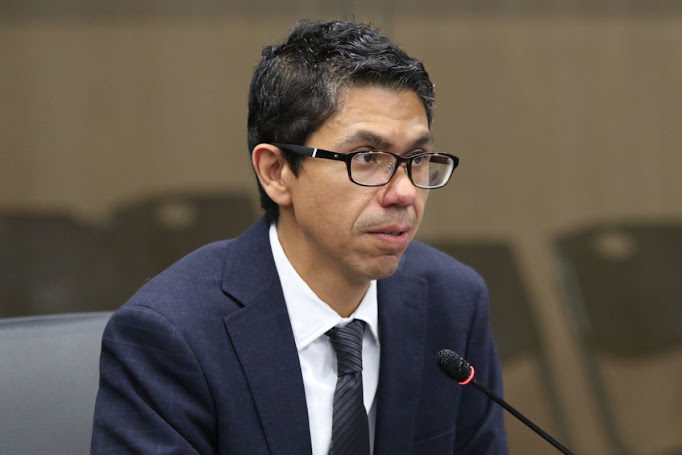 Costa Rica: Luis Amador descarta postulación doble y se enfoca en la presidencia para 2026 Luis Amador renuncia al MOPT.