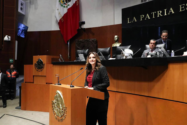 Maiella Gómez impulsa diálogo tripartita hacia reforma laboral histórica Imagen de un paisaje natural con montañas.