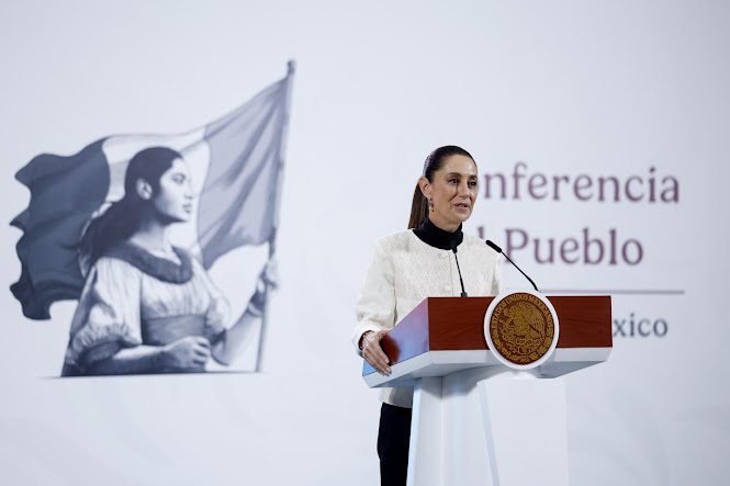 Gobierno de México reporta 355 detenidos y más de 67 mil repatriados tras regreso de Trump Imagen abstracta con colores vibrantes y formas.