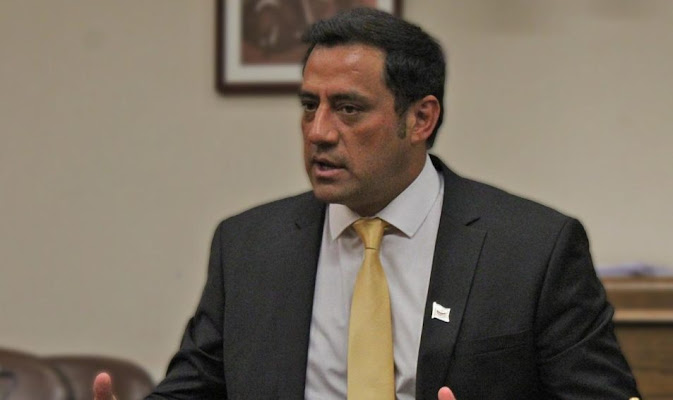 Hotuiti Teao competirá nuevamente por la Cámara en Chile, ahora con respaldo de la UDI Paisaje natural de Hotuiti Teao.