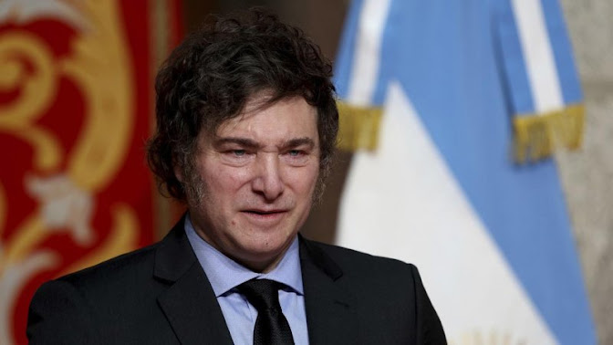 Argentina: vigilia en Plaza de Mayo exige rechazo al veto de Milei sobre la Ley de Discapacidad Milei anuncia veto de decisión política.