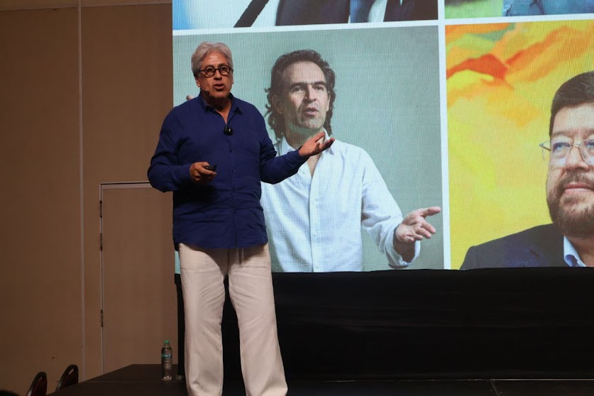 “Los ganadores hacen investigación todo el tiempo”: Mauricio De Vengoechea en la Cumbre Mundial de Comunicación Política Imagen de un paisaje natural.