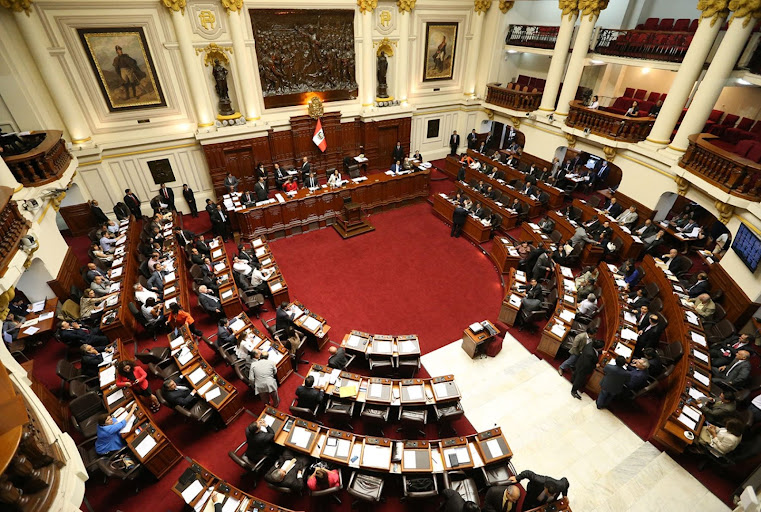 Congreso peruano aprueba dictamen que elimina el término “género” de la Ley de Igualdad de Oportunidades Congreso sobre sufragio y derechos civiles.