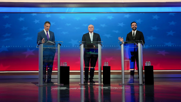 Mamdani y Cuomo se enfrentan a Trump en un debate marcado por la tensión política en Nueva York Evento de sufragio en entorno urbano moderno.