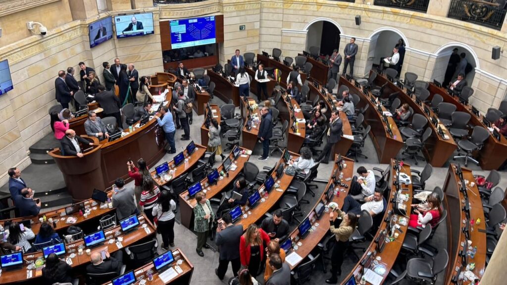 Colombia: Senado convoca sesión extraordinaria y abre la puerta a control político por emergencia económica
