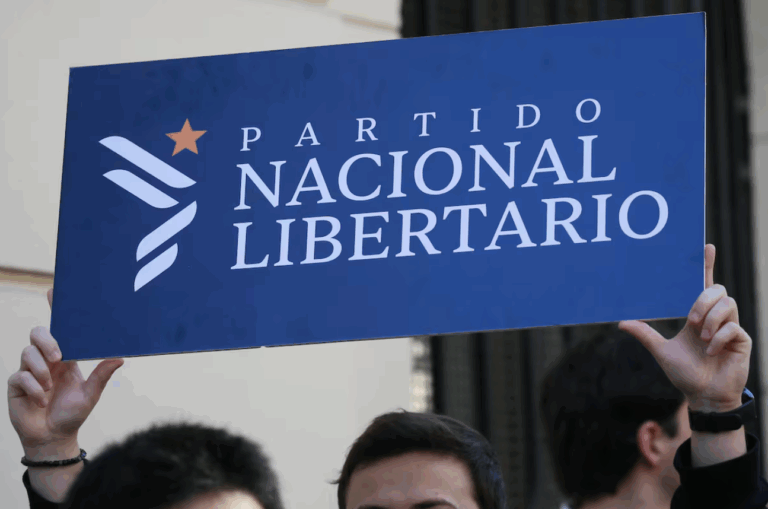 PNL se reúne con José Antonio Kast en “La Moneda chica” para evaluar su ingreso al gobierno