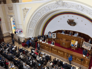 Venezuela permite inversión privada en el petróleo tras reforma de hidrocarburos