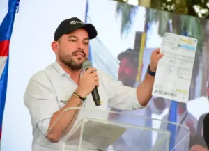 Colombia rechaza alza del 900% en tarifa del oleoducto en Ecuador Colombia rechaza alza del 900% en tarifa del oleoducto en Ecuador