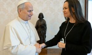 El Papa León XIV recibe a María Corina Machado en el Vaticano El Papa León XIV recibe a María Corina Machado en el Vaticano