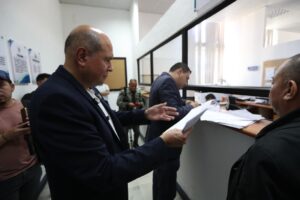 Orlando Blanco exige finiquito en elección de magistrados del TSE