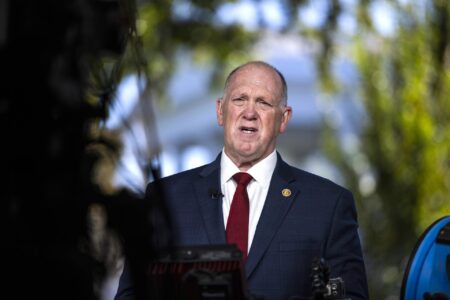 Trump envía a Tom Homan a Minnesota tras tiroteo de ICE