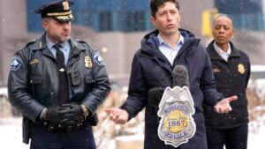 Mineápolis retira agentes migratorios tras muertes en protestas Mineápolis retira agentes migratorios tras muertes en protestas