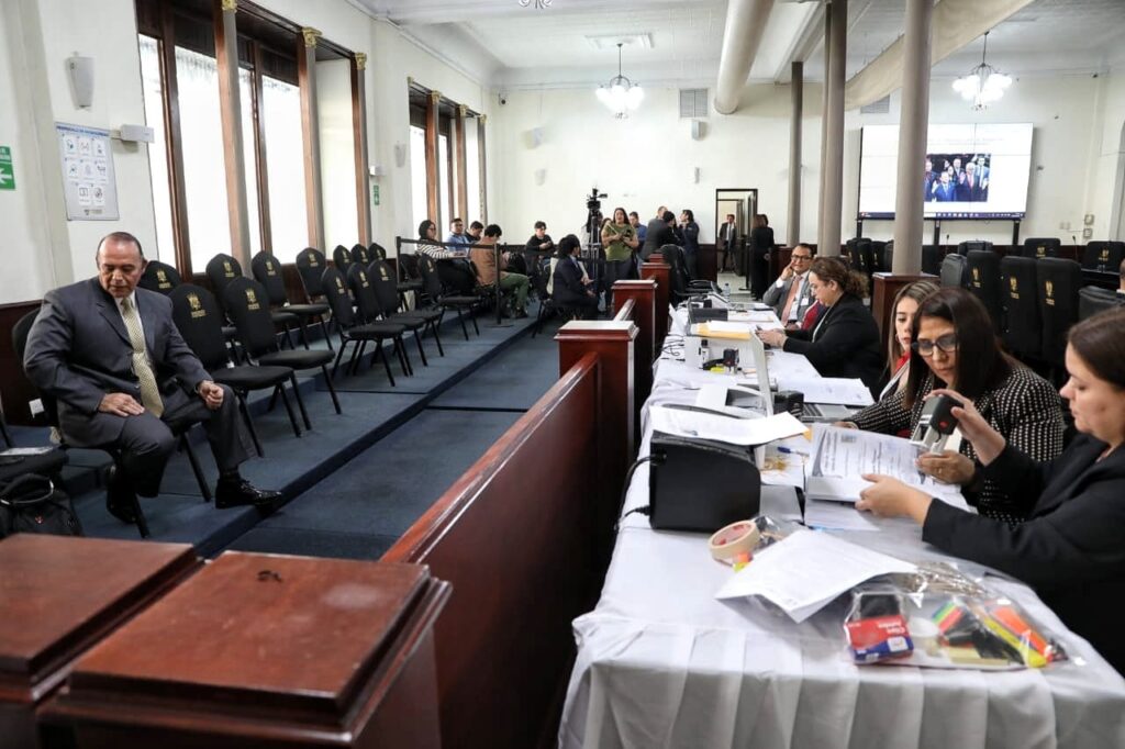 Comisión avanza en elección de magistrados del TSE 2026-2032