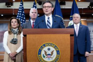 Congreso de EE UU propone ley para evitar cierres gubernamentales