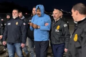 Embajada de Venezuela habilita envío de cartas a Maduro detenido